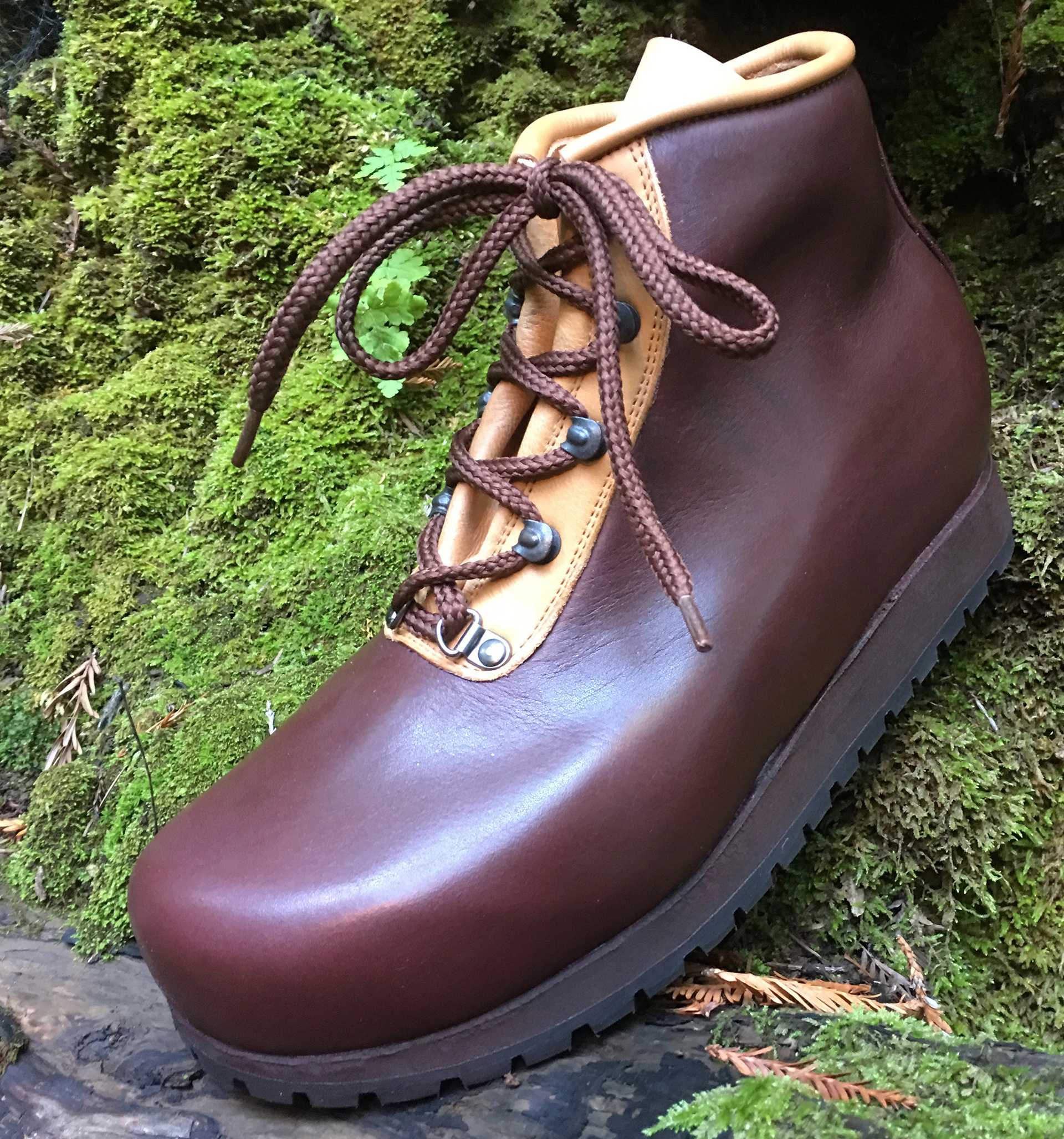 Buy > custom hiking boots > in stock